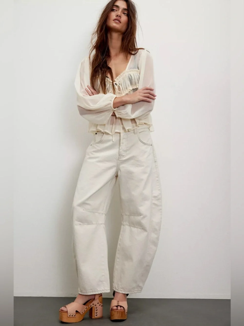 NWT Viral We The Free Good Luck Mid-Rise Barrel Jeans size 26 color Milk - Picture 3 of 10